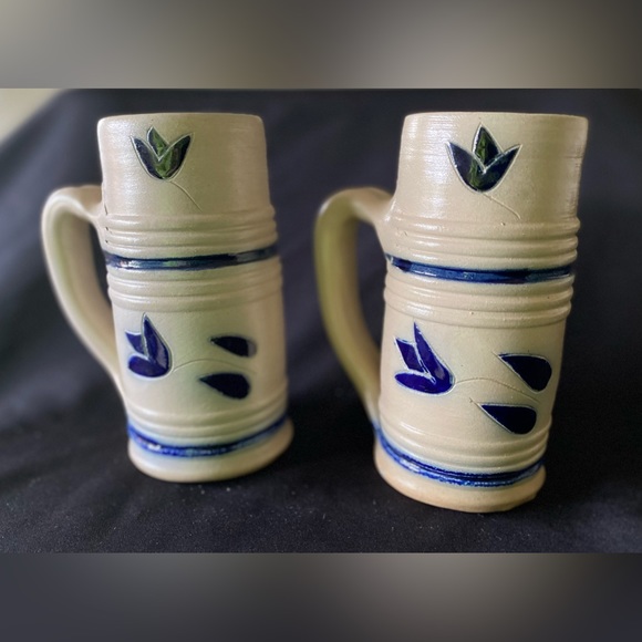 Williamsburg Pottery Stoneware Salt Glazed Coffee Mugs (2) Tankard Stein Flower - Picture 2 of 7